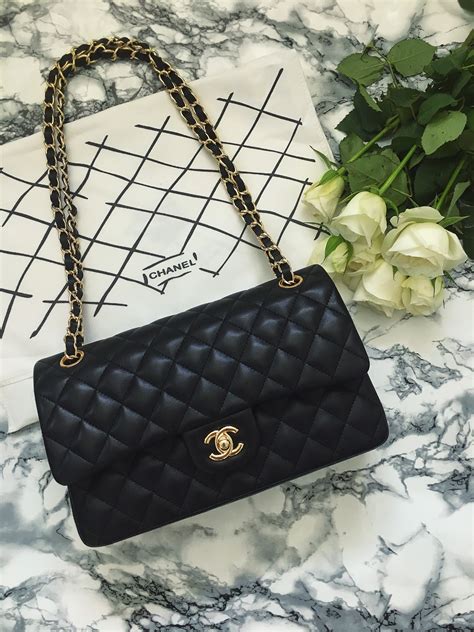 prada chanel tasche